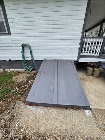 44 Kensington Avenue, Zanesville, OH 43701