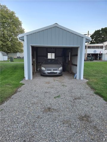 44 Kensington Avenue, Zanesville, OH 43701