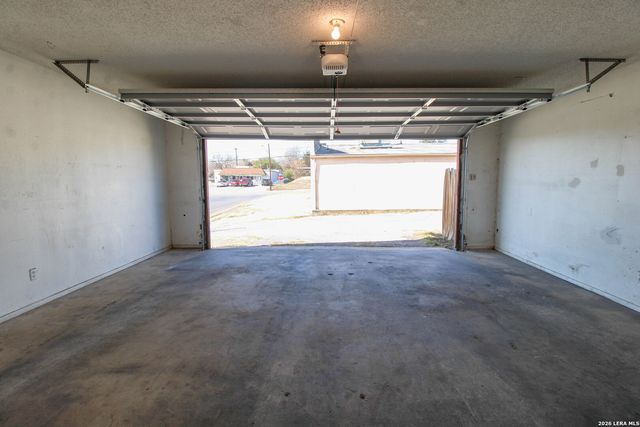 3815 Bremen St, San Antonio, TX 78210