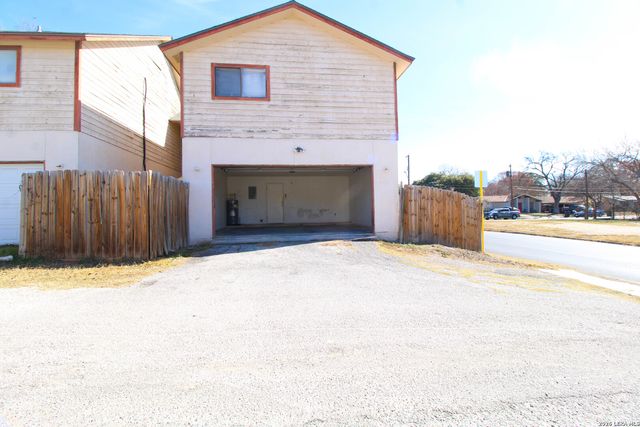 3815 Bremen St, San Antonio, TX 78210