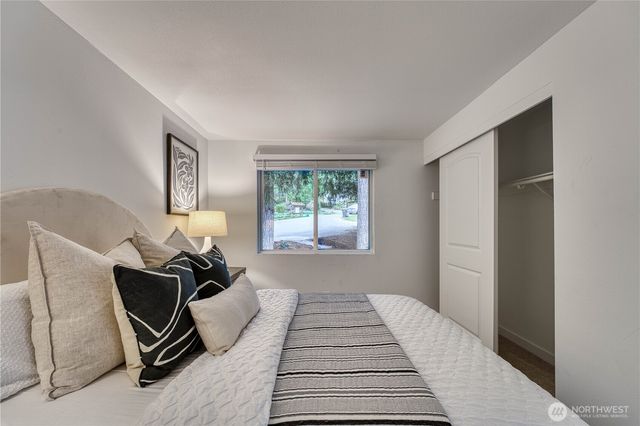 21225 NE 12th Street, Sammamish, WA 98074
