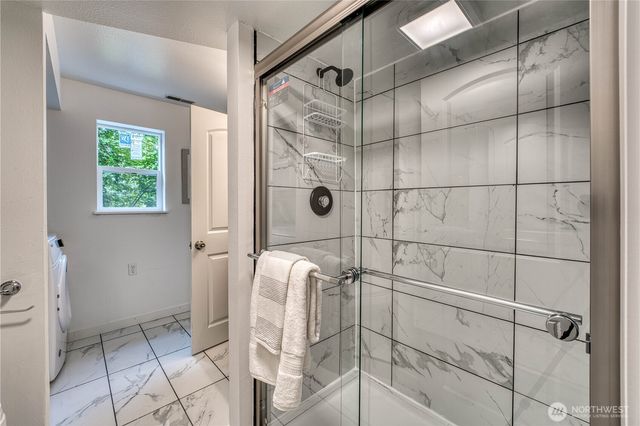21225 NE 12th Street, Sammamish, WA 98074