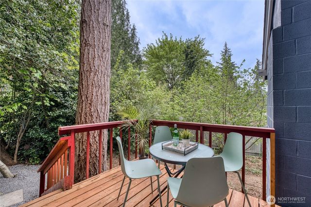 21225 NE 12th Street, Sammamish, WA 98074