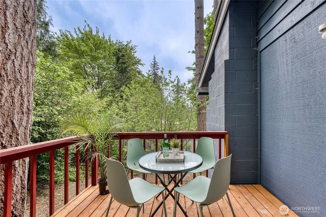 21225 NE 12th Street, Sammamish, WA 98074
