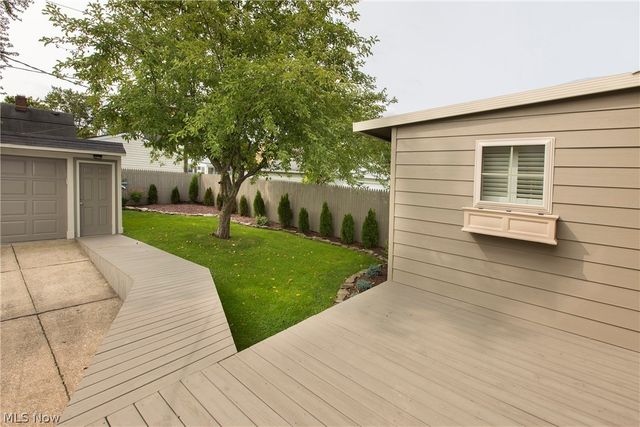19539 Telbir Avenue, Rocky River, OH 44116