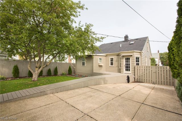19539 Telbir Avenue, Rocky River, OH 44116