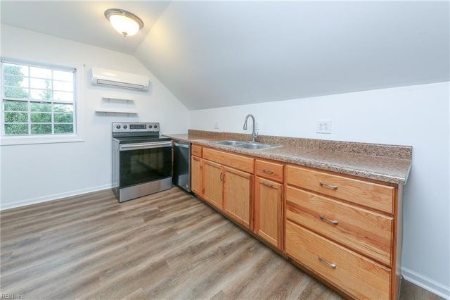 106 Fox LN, Moyock, NC 27958