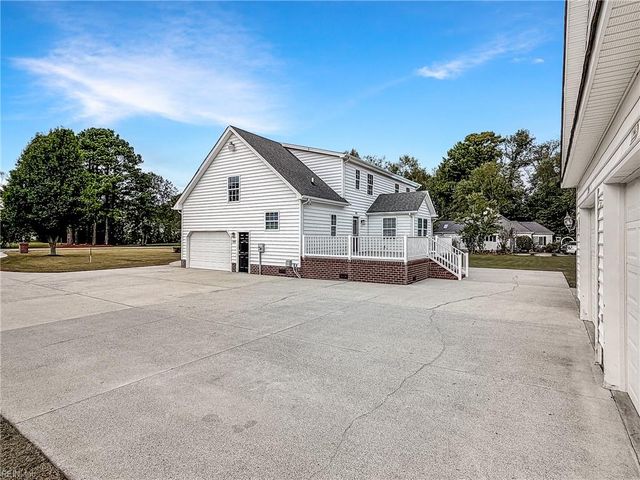 106 Fox LN, Moyock, NC 27958