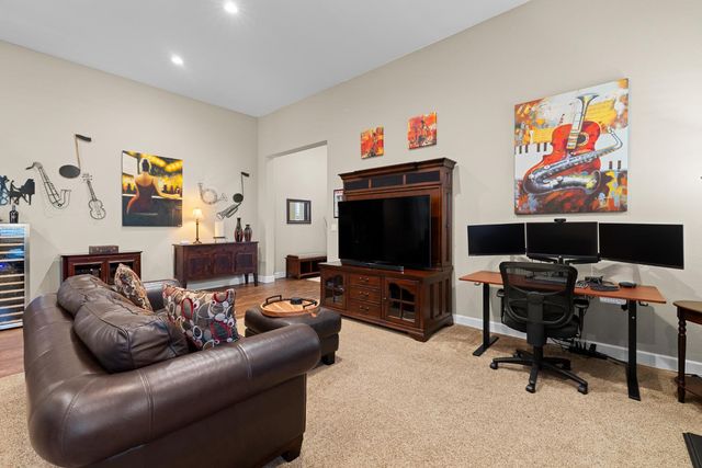 2201 Hedrick Ct, Rocklin, CA 95765