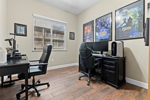 2201 Hedrick Ct, Rocklin, CA 95765