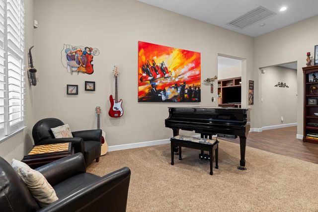 2201 Hedrick Ct, Rocklin, CA 95765