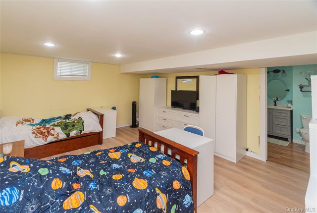 11 Toomey Drive, Poughkeepsie, NY 12603