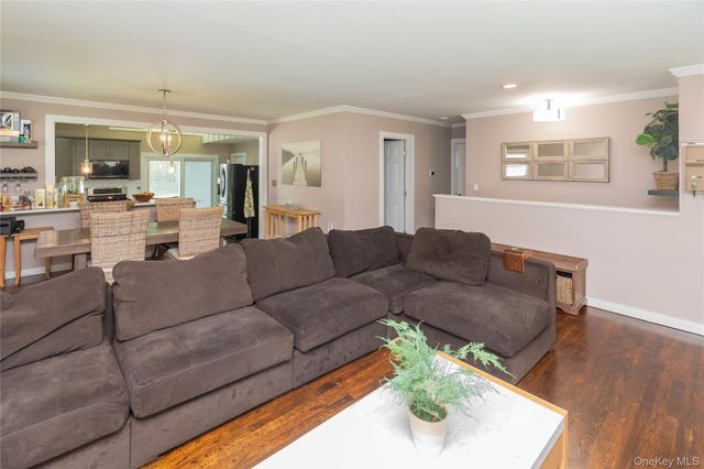 11 Toomey Drive, Poughkeepsie, NY 12603