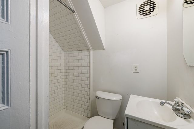 77 Jackson Street, Rochester, NY 14621