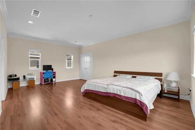 800 E Newmark Avenue, Monterey Park, CA 91755