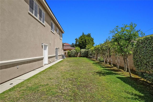 800 E Newmark Avenue, Monterey Park, CA 91755