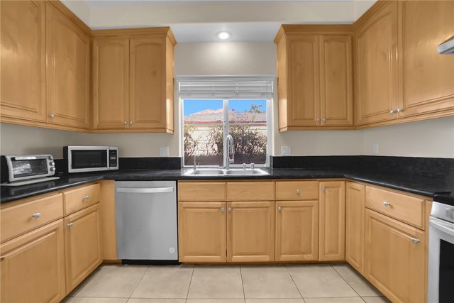800 E Newmark Avenue, Monterey Park, CA 91755