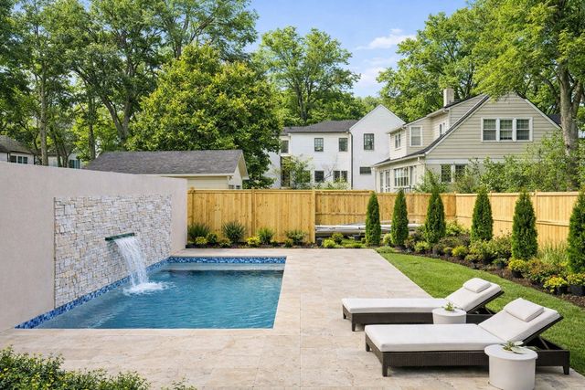 1802 Shackleford Rd, Nashville, TN 37215