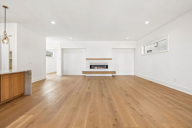 1802 Shackleford Rd, Nashville, TN 37215