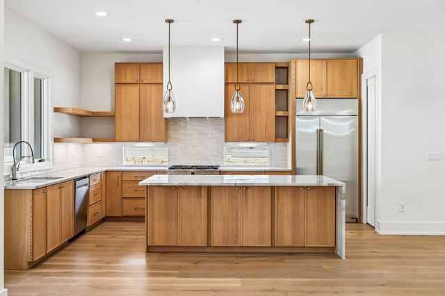 1802 Shackleford Rd, Nashville, TN 37215