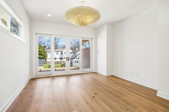 1802 Shackleford Rd, Nashville, TN 37215