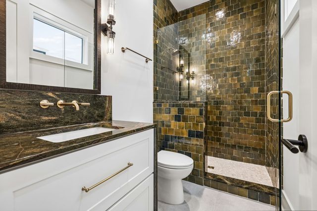 1802 Shackleford Rd, Nashville, TN 37215