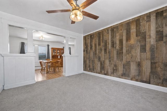 20 Hill St, Webster, MA 01570