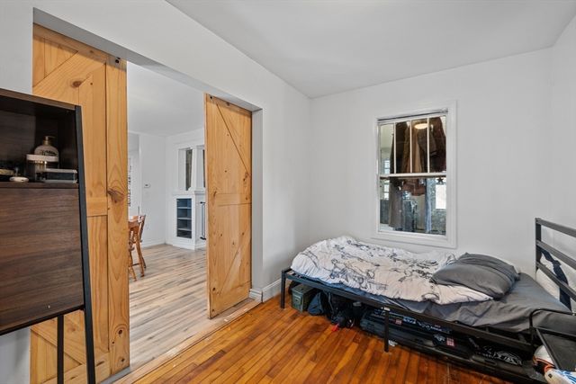 20 Hill St, Webster, MA 01570