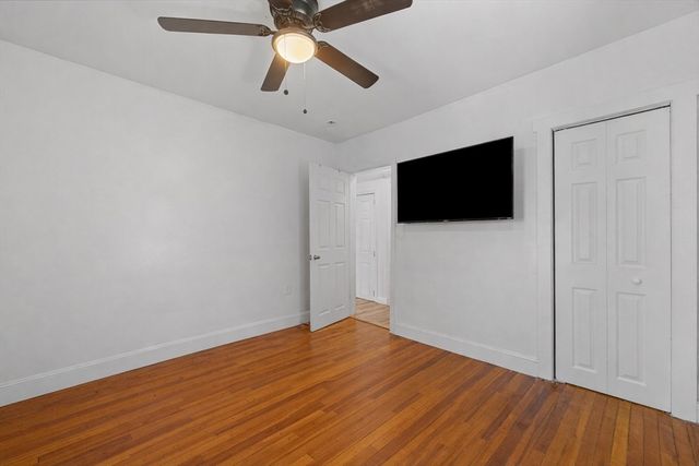 20 Hill St, Webster, MA 01570