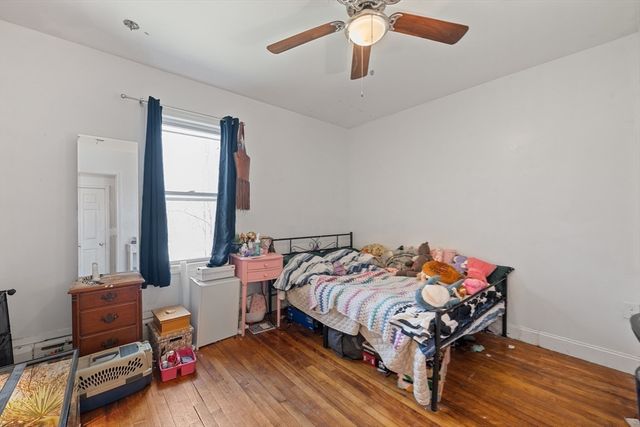 20 Hill St, Webster, MA 01570