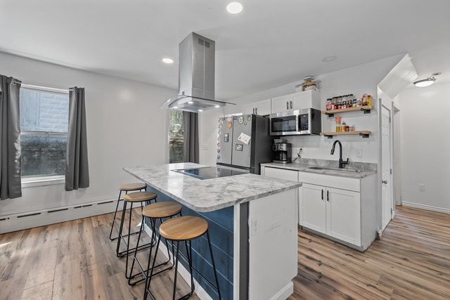 20 Hill St, Webster, MA 01570