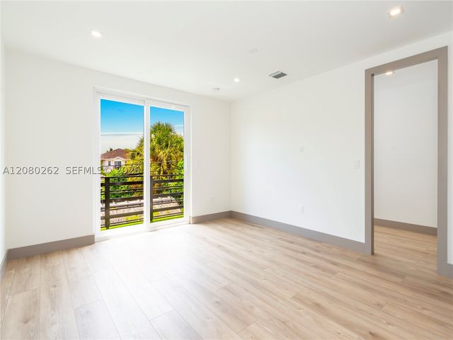 721 SW 7th Ave, Fort Lauderdale, FL 33315