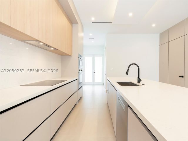 721 SW 7th Ave, Fort Lauderdale, FL 33315