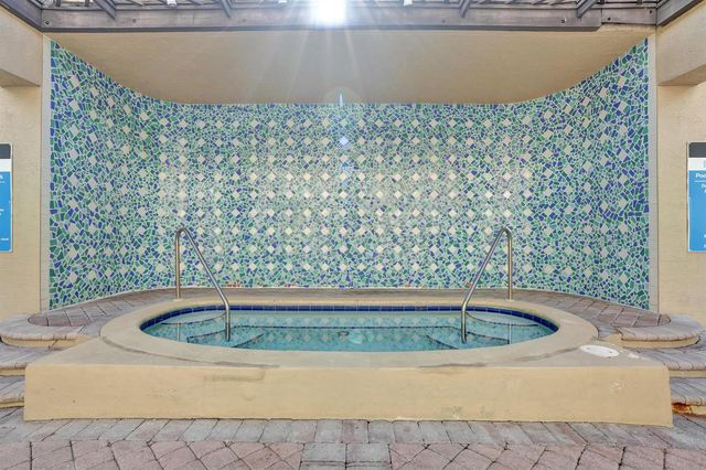 520 SE 5 Avenue 1203, Fort Lauderdale, FL 33301