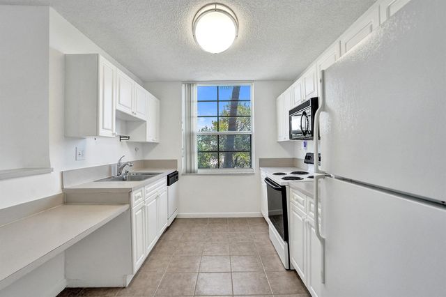 520 SE 5 Avenue 1203, Fort Lauderdale, FL 33301