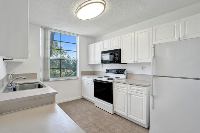 520 SE 5 Avenue 1203, Fort Lauderdale, FL 33301