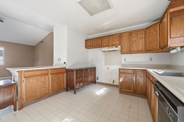 8226 Old School Way, Mokelumne Hill, CA 95245