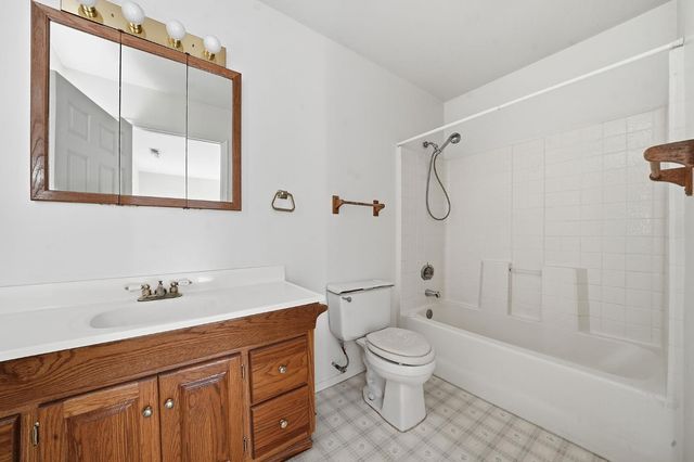 8226 Old School Way, Mokelumne Hill, CA 95245