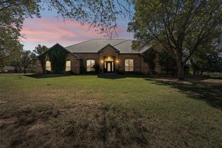 8600 Claremont Drive, Granbury, TX 76049