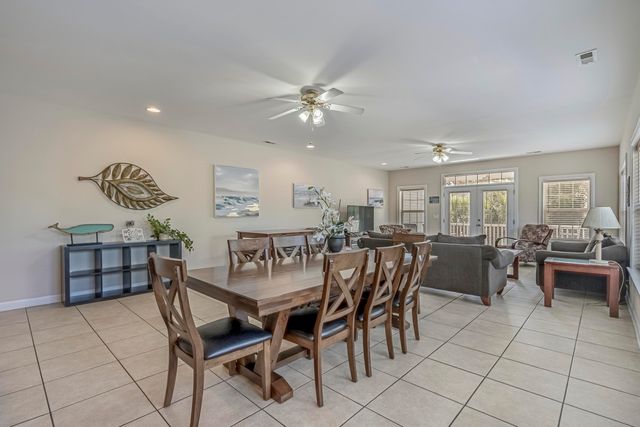 709 37th Ave. S, North Myrtle Beach, SC 29582