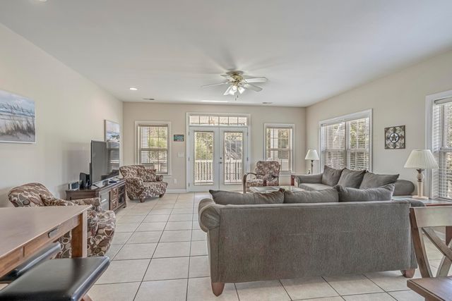 709 37th Ave. S, North Myrtle Beach, SC 29582