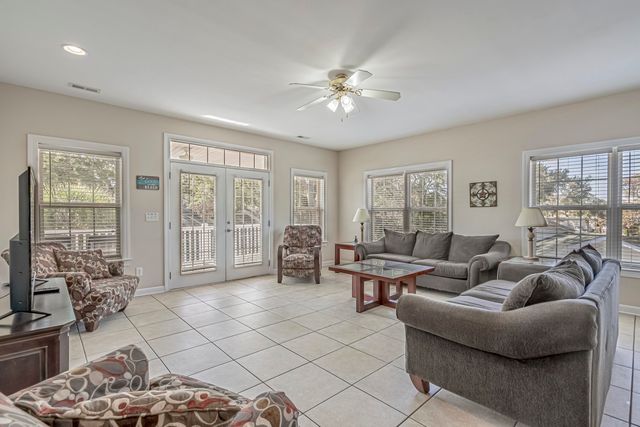 709 37th Ave. S, North Myrtle Beach, SC 29582