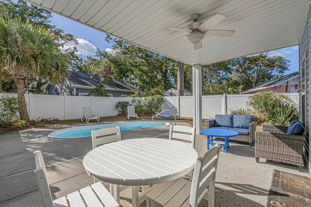 709 37th Ave. S, North Myrtle Beach, SC 29582