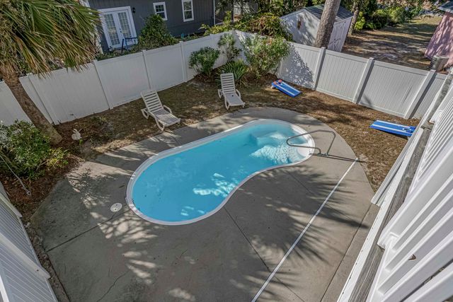 709 37th Ave. S, North Myrtle Beach, SC 29582