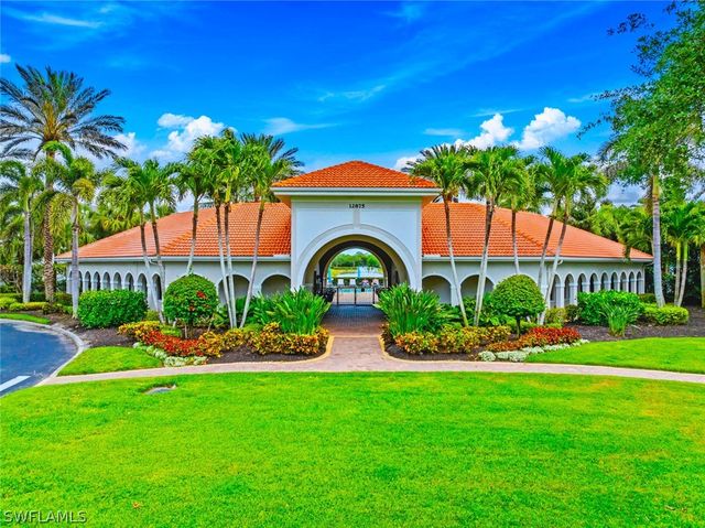 12730 Aviano DR, Naples, FL 34105