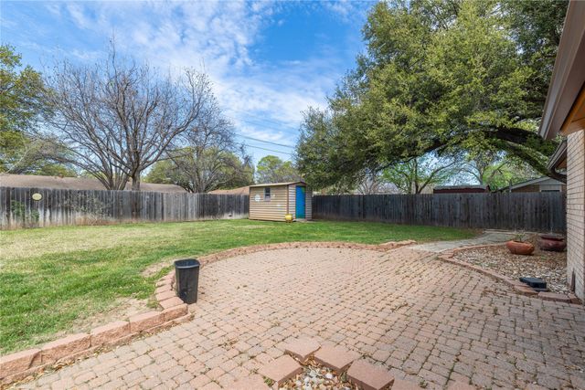 2415 Good Shepherd Drive, Brownwood, TX 76801
