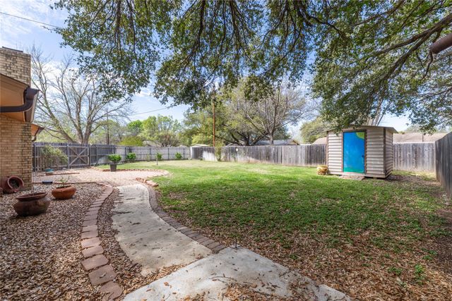 2415 Good Shepherd Drive, Brownwood, TX 76801