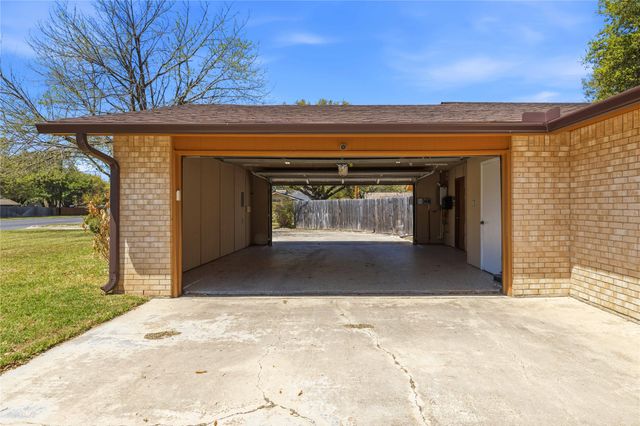 2415 Good Shepherd Drive, Brownwood, TX 76801