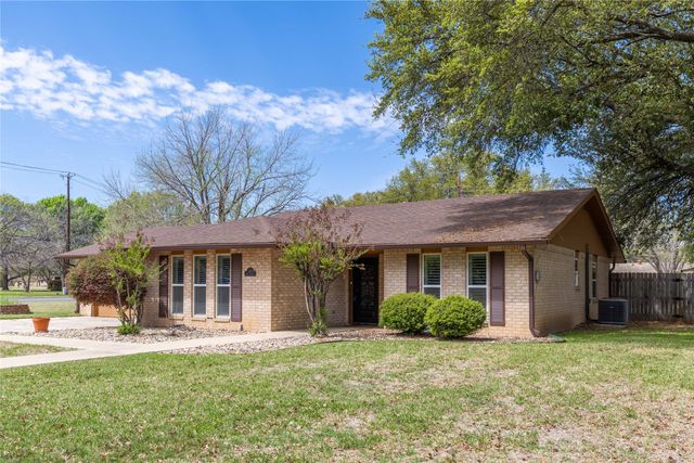 2415 Good Shepherd Drive, Brownwood, TX 76801