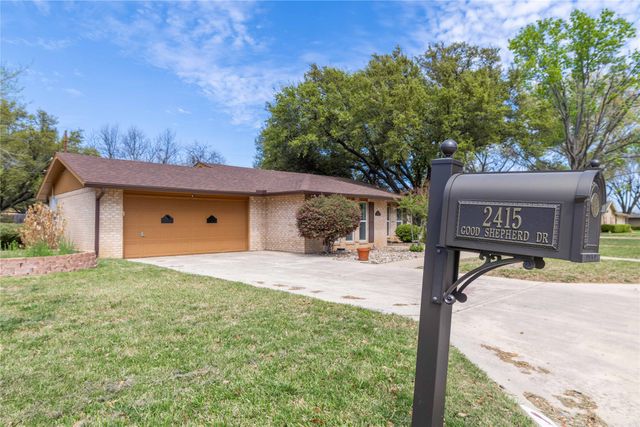 2415 Good Shepherd Drive, Brownwood, TX 76801